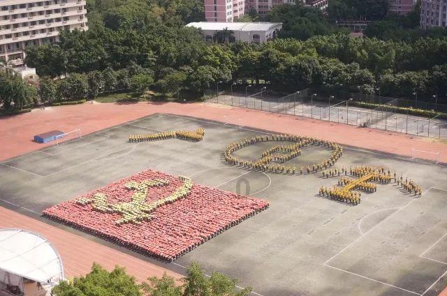 曹操杀了杨修之后，为了试探其父杨彪，就明知故问：“才几天不见，你怎么瘦成