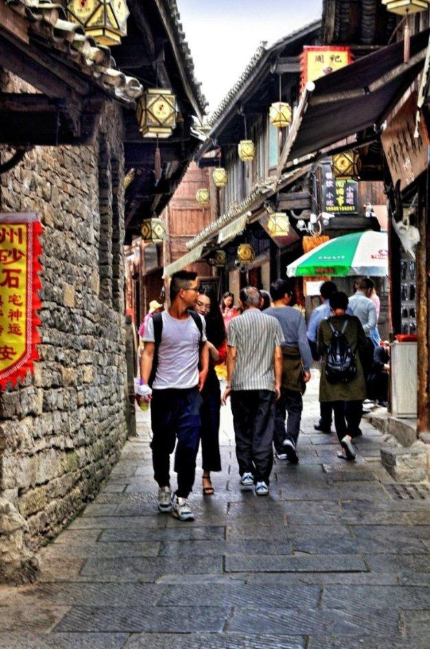 傅衍鲲：为报侄子吸毒受害之仇，卧底金三角十年，最后被厨子救下
