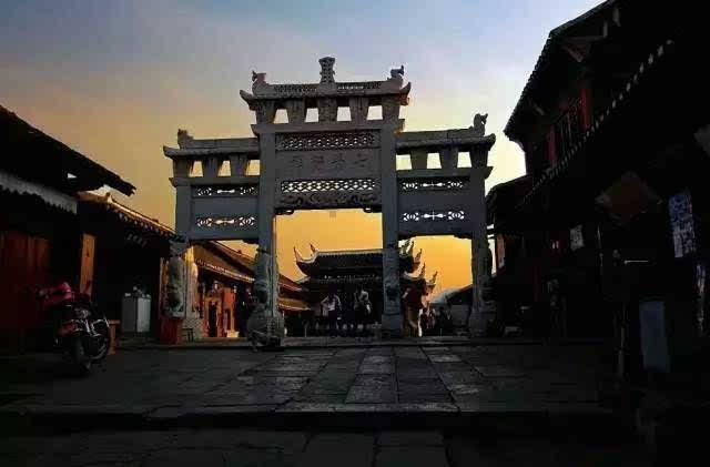 7万多吨“钢铁森林”搭建完成